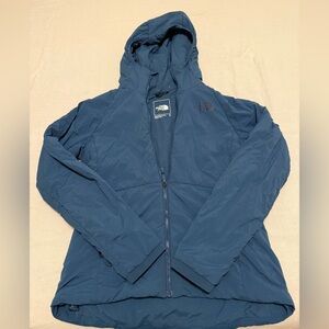 North Face Women’s Insulated Ventrix Hoodie-Monterey Blue